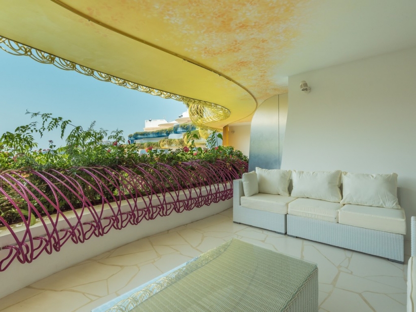 Moderne Wohnung zu verkaufen in Ibiza Marinas mit super Sicht auf das Meer