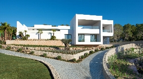 Moderne luxusvilla in Ibizas begehrtesten Siedlung Vista Alegre