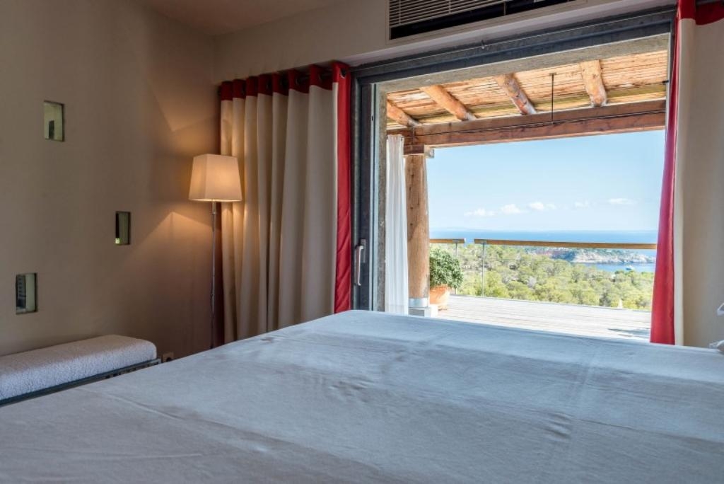 Eine Luxus Villa wie keine zweite auf Ibiza in Es Cubells