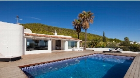 Fantastische moderne Villa mit 6 Schlafzimmer privatem Pool und Meerblick in Sa Carroca