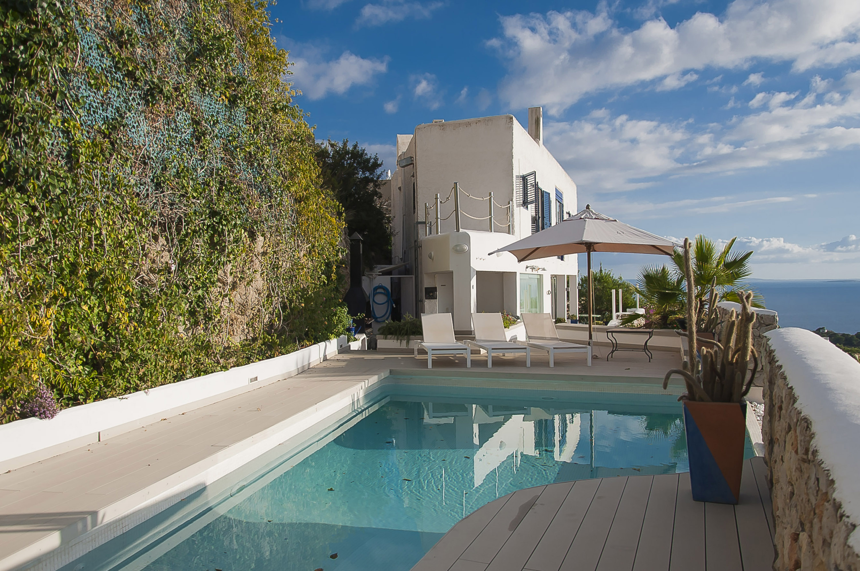 Mediterrane Villa in bester Lage von Ibiza with best views