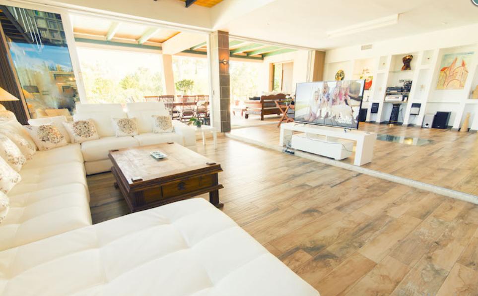 Villa im Süden von Ibiza in der Nähe von Cala Jondal zu verkaufen