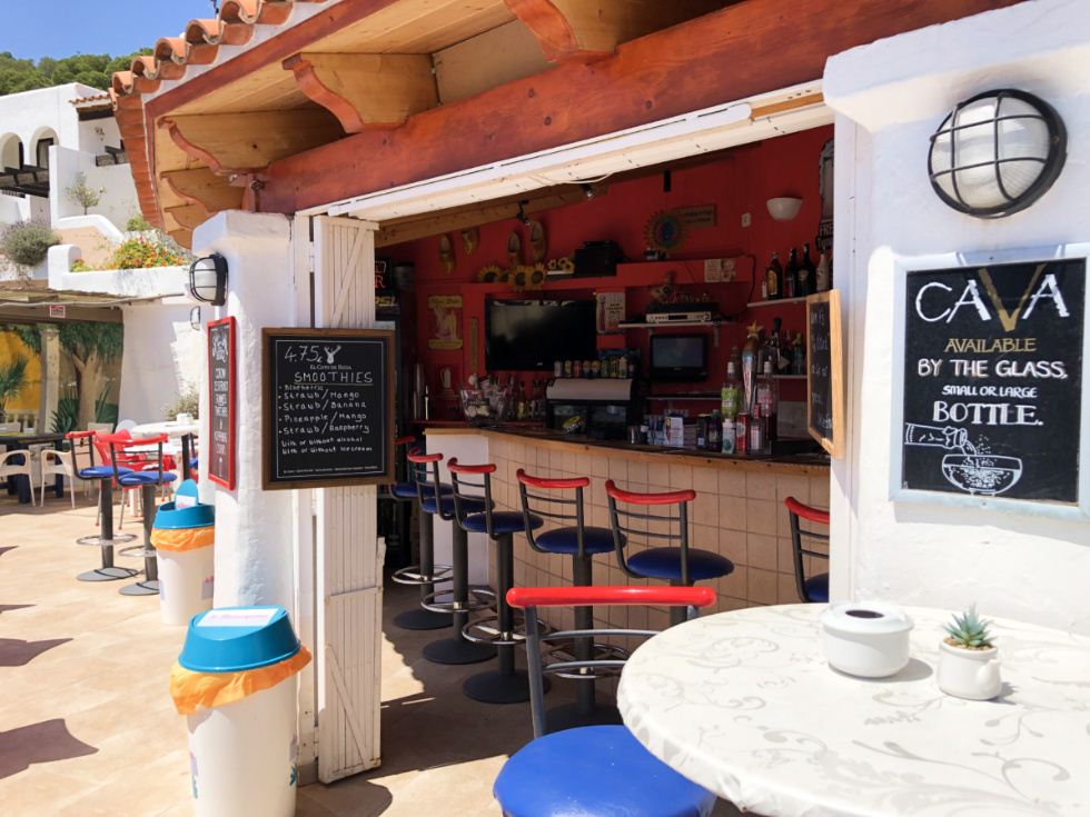Lucrative Business Opportunity - Poolbar in Santa Eulalia mit Meerblick zu verkaufen