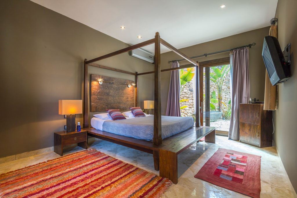 Luxuriöse Villa zum Verkauf in den Bergen in der Nähe von Morna Valley