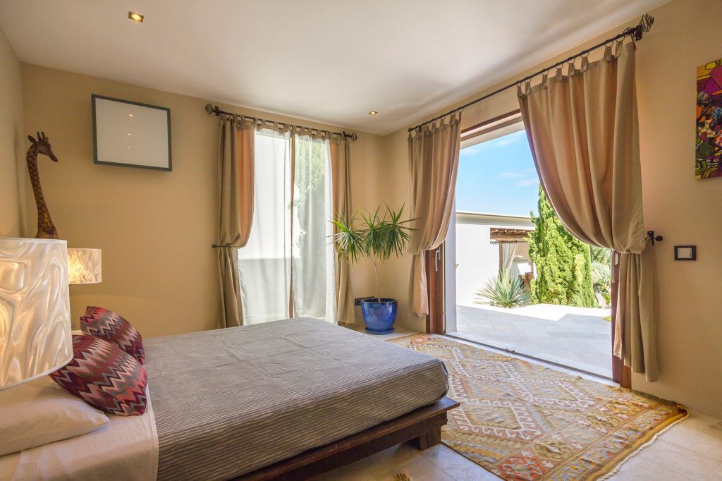 Luxuriöse Villa zum Verkauf in den Bergen in der Nähe von Morna Valley
