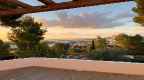 Tolle renovierte Villa nur wenige Minuten von Ibiza-Stadt entfernt