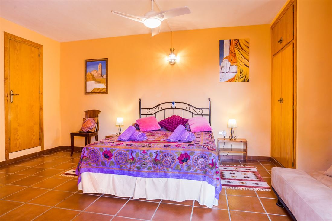 Villa mit touristischer Lizenz und Panoramablick bis zu den Salinas und Formentera