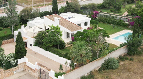 Kürzlich renovierte Stadtvilla in Jesus, 5 Minuten von Ibiza-Stadt entfernt