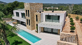 Neue Villa in der prestigeträchtigen Wohnanlage von Roca Llisa