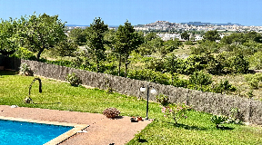Villa in Jesus mit Panoramablick auf die Landschaft bis zur D'Alt Villa