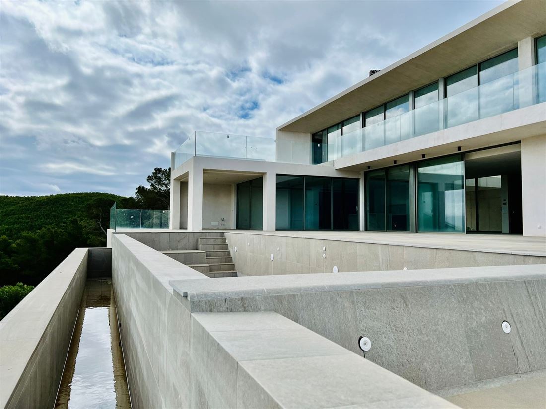 Neu gebaute moderne Villa in Roca Lisa mit schöner Aussicht