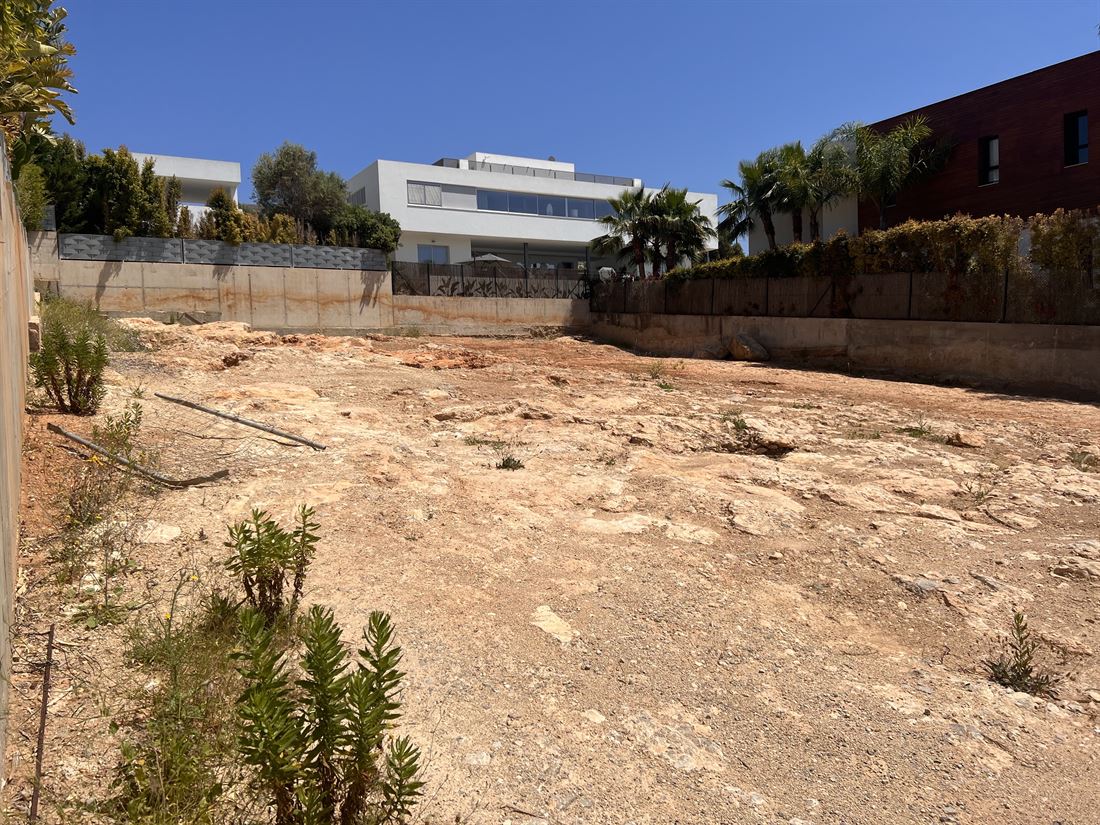 Baugrundstück in Talamanca mit Lizenz und Blick auf Dalt Vila