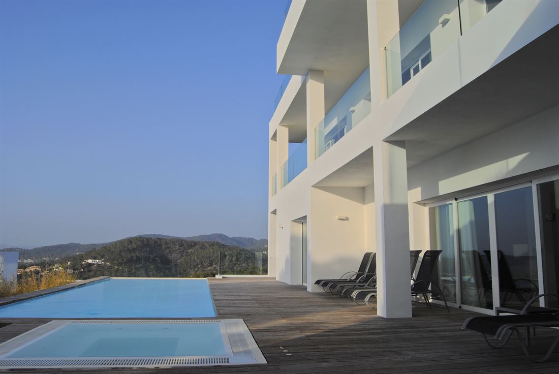 Zwei Luxusvillen mit wunderschönem Meerblick über die Küste von Cala Moli