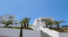 Luxusvilla mit herrlichem Meerblick über Cala Moli mit Vermietungslizenz