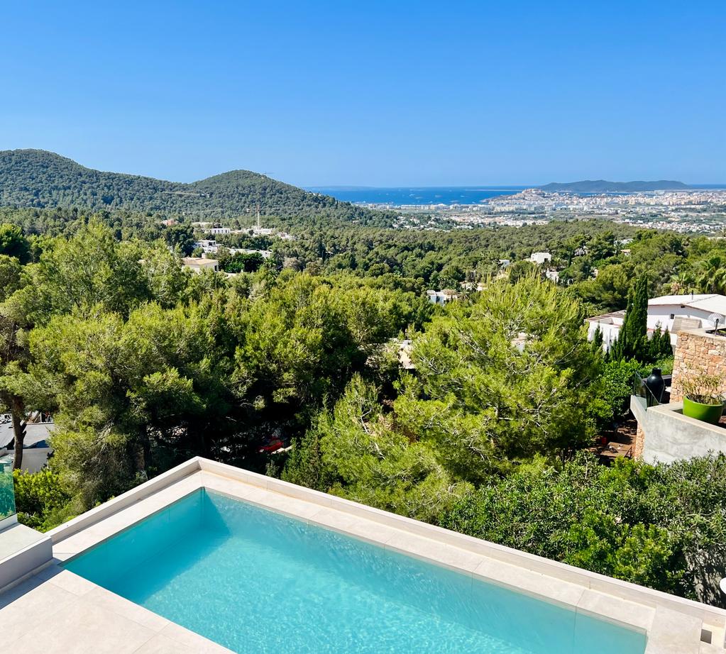 Wunderschöne Villa mit schönem Blick auf d'Alt Villa und Formentera in Can Furnet zu verkaufen